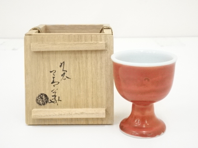 JAPANESE PORCELAIN KUTANI WARE / FOOTED SAKE CUP 